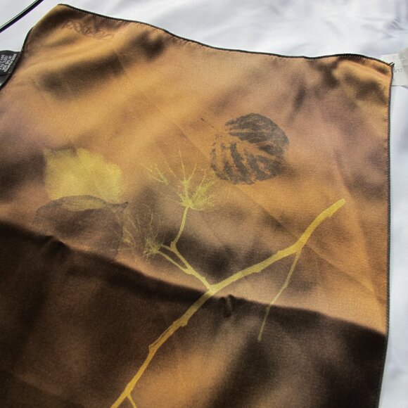 Joanna hand-painted brown silk scarf with ginko leaves - Picture 12 of 12